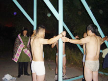 中共酷刑示意圖：冷凍