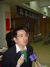 江聰淵議員推崇這些藝術品一定會成為永世流傳的畫作