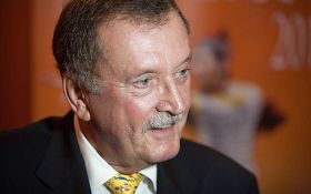 '著名戲劇家克勞斯•海默爾（Claus Helmer）'