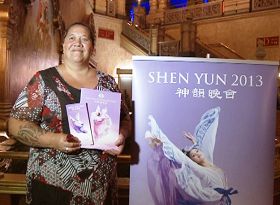 毛利表演藝術家日娜碧提女士讚美神韻展現深厚文化