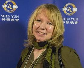 英國資深編舞萊斯利•安•伊頓（Lesley