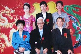 大兒子李廣結婚全家合影