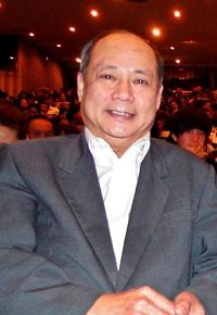 '台東初鹿乳品公司執行長、屏東中央獅子會會長蘇義寶表示：「神韻將五千年博大精深的神傳文化、修煉的文化、人的修為等展現的淋漓盡致。」'