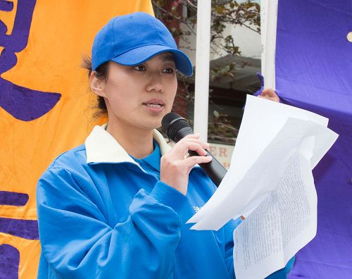 圖：法輪功學員宇曉表示，修煉後身體出現了翻天覆地的變化