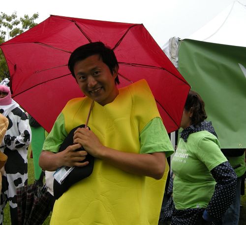 韓國裔的青年Chris表示，聽天國樂團演奏讓他有一種重生的感覺。