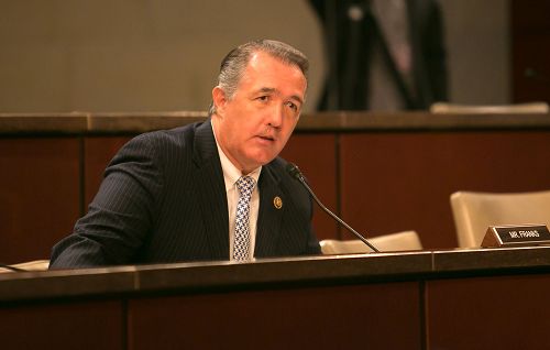 聯邦眾議員特蘭特﹒弗蘭克斯（Rep. Trent Franks）認為，敢於在聽證會上作證的人擔當起了責任，讓善和對人類的承諾佔了上風。