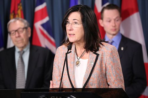 圖3：新民主黨國會議員、國會國際人權委員會副主席Cheryl Hardcastle