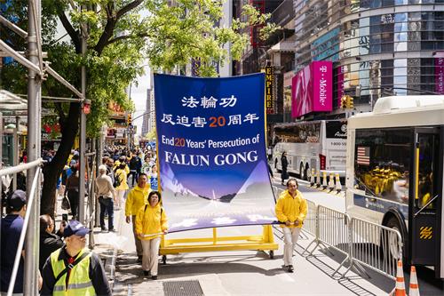 圖14～19：呼籲停止迫害法輪功。
