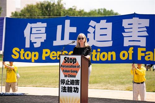 '圖5：哈德遜研究所（The Hudson Institute）高級研究員及宗教自由中心主任妮娜﹒謝伊（Nina Shea）表示，在過去15年來，中共一直否認活摘器官指控，並掩蓋真相，但現在活摘器官罪行是「無可辯駁」（absolutely irrefutable）的。'