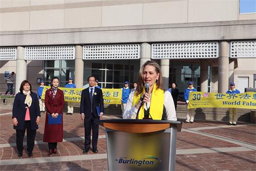 圖1：安省伯靈頓市（Burlington）市長瑪麗安﹒米德﹒沃德（Marianne