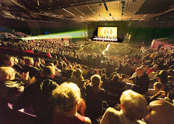 慶聖誕迎新年　 神韻歐美掀熱潮